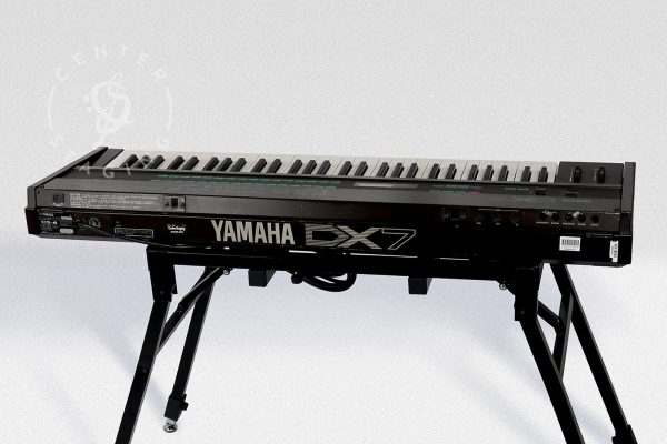 Yamaha DX7 Black Keyboard