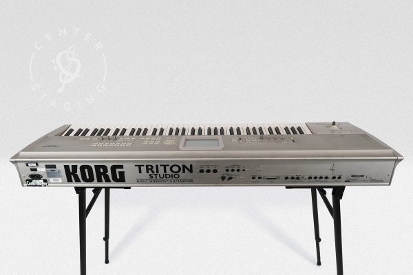 Korg Studio 76 Silver Keyboard