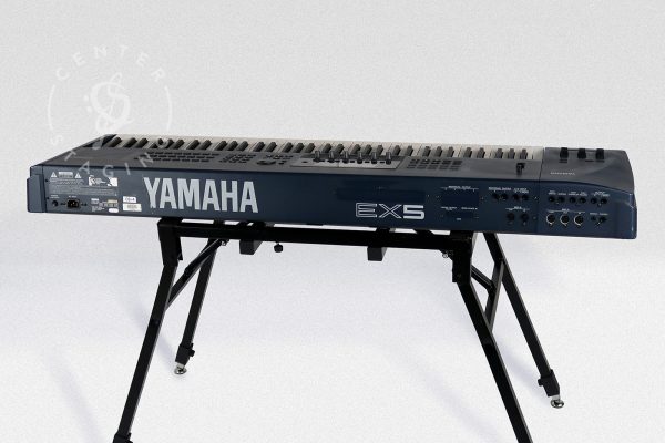 Yamaha EX5 Black Keyboard