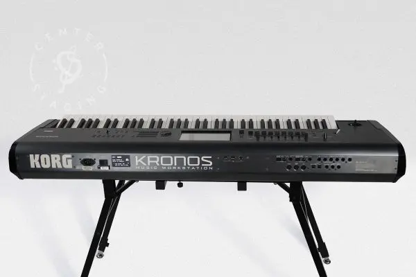 KORG Kronos 73 Black Keyboard