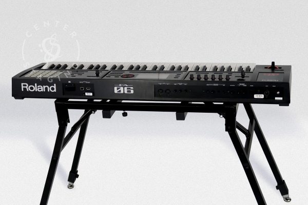 Roland FA-06 Workstation Black Keyboard