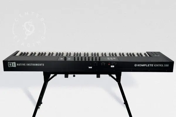 Native Instruments Komplete Kontrol S88 Controller Black