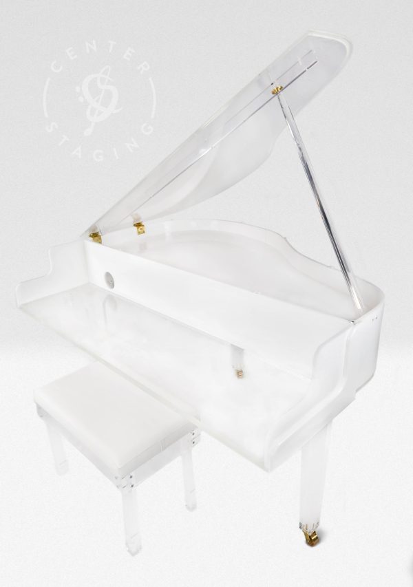 CenterStaging Grand 4' Clear Piano Shell