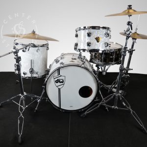 DW Crushed Oyster Pearl White Drum Kit